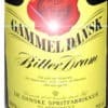 Den danska originaletiketten av Gammel Dansk bär den ogenerade devisen om när Gammel Dansk gör gott. Den finns inte på svenska etiketter – så kul får vi inte ha det i Sverige.